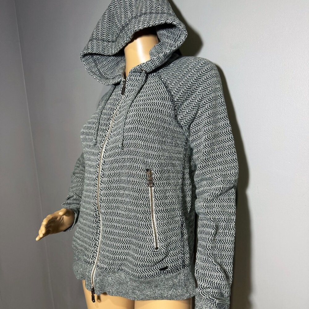 Roots Full-Zip Knit Hoodie – Grey Chevron Pattern